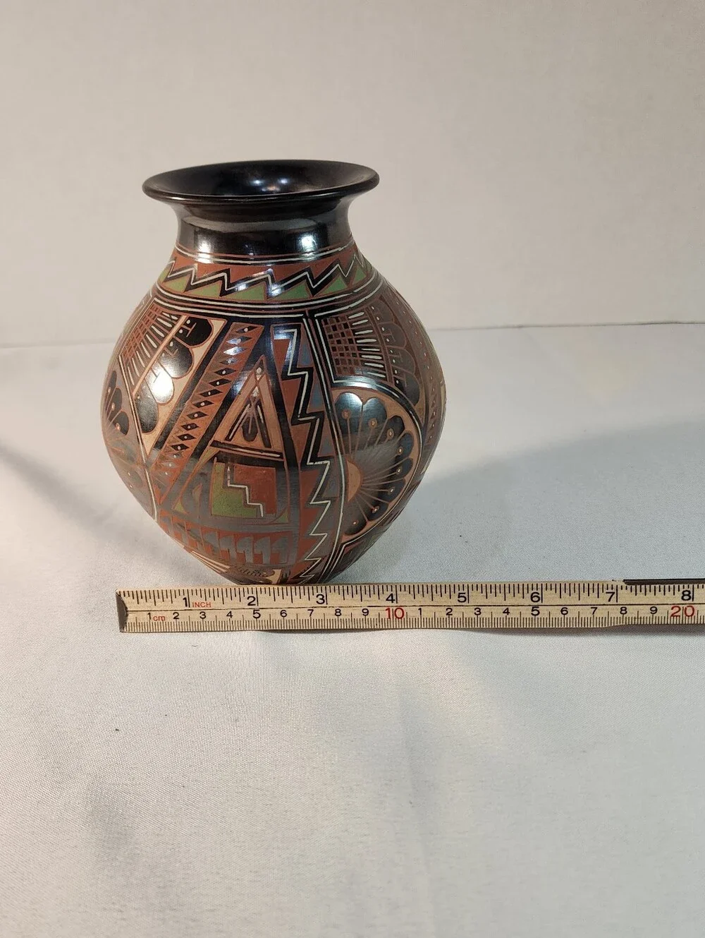 Handcrafted Olla, Mata Ortiz Pottery by Naty Ortega and Cesar Nunez